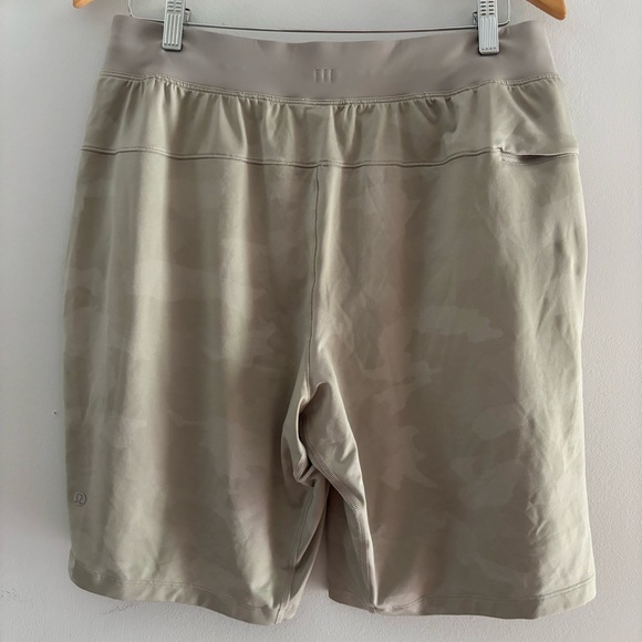Lululemon T.H.E. Short 9" Mens L Linerless Camo VMXR 50286 Running Gym Training - Picture 3 of 8
